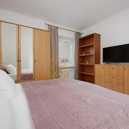 Bright Mazowiecka In Near Old Town By Renters * Varsó
